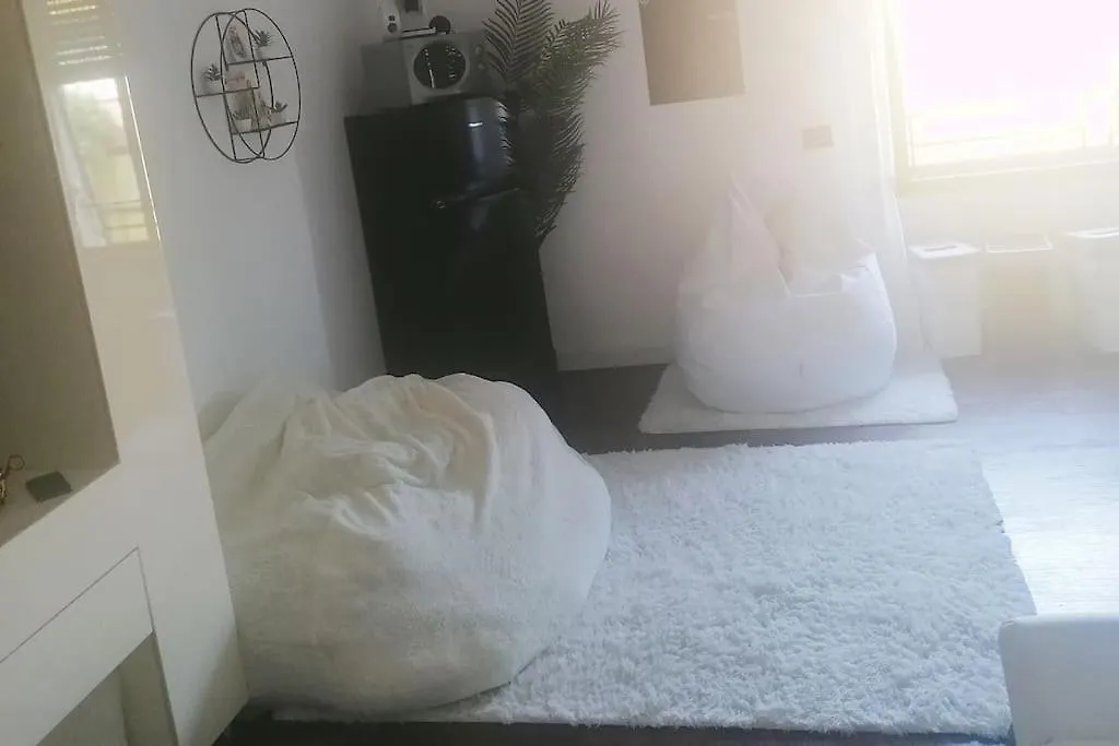 Two-Room Apartment - 10 Min Walk From Isola Milan