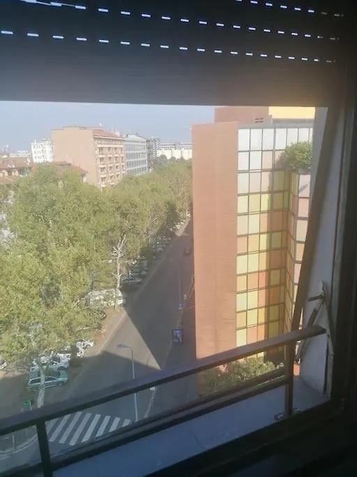 Two-Room Apartment - 10 Min Walk From Isola Milan Italy